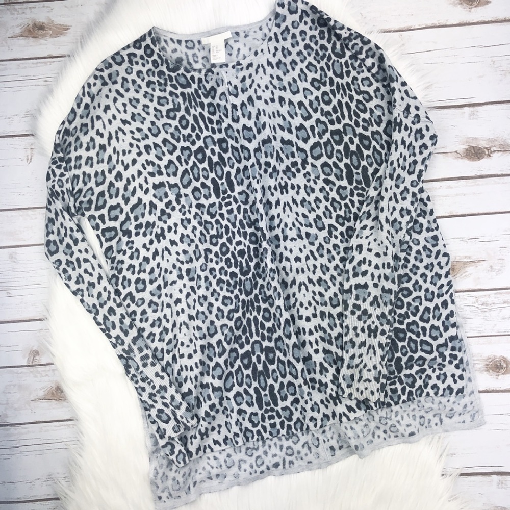 Animal Print Pullover - Picture 6 of 7
